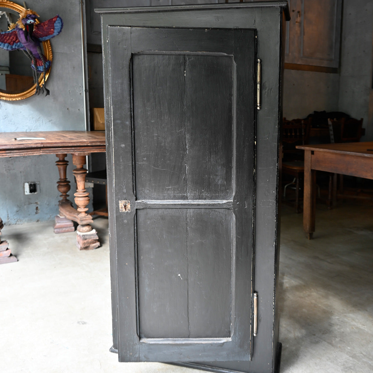 Napoléon style cabinet {R-00102}