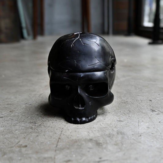 Antique Black Skull Container {R-00611}