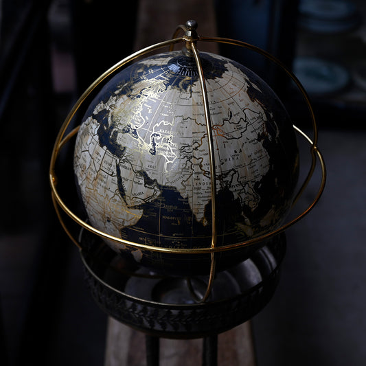Blass globe display {R-00612}