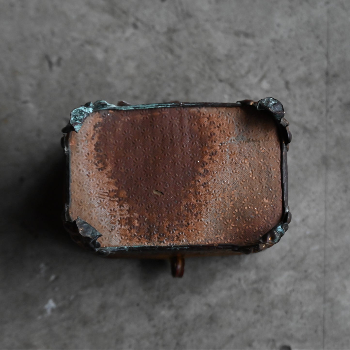 Antique Green Gold Jewelry Box { R-0115}