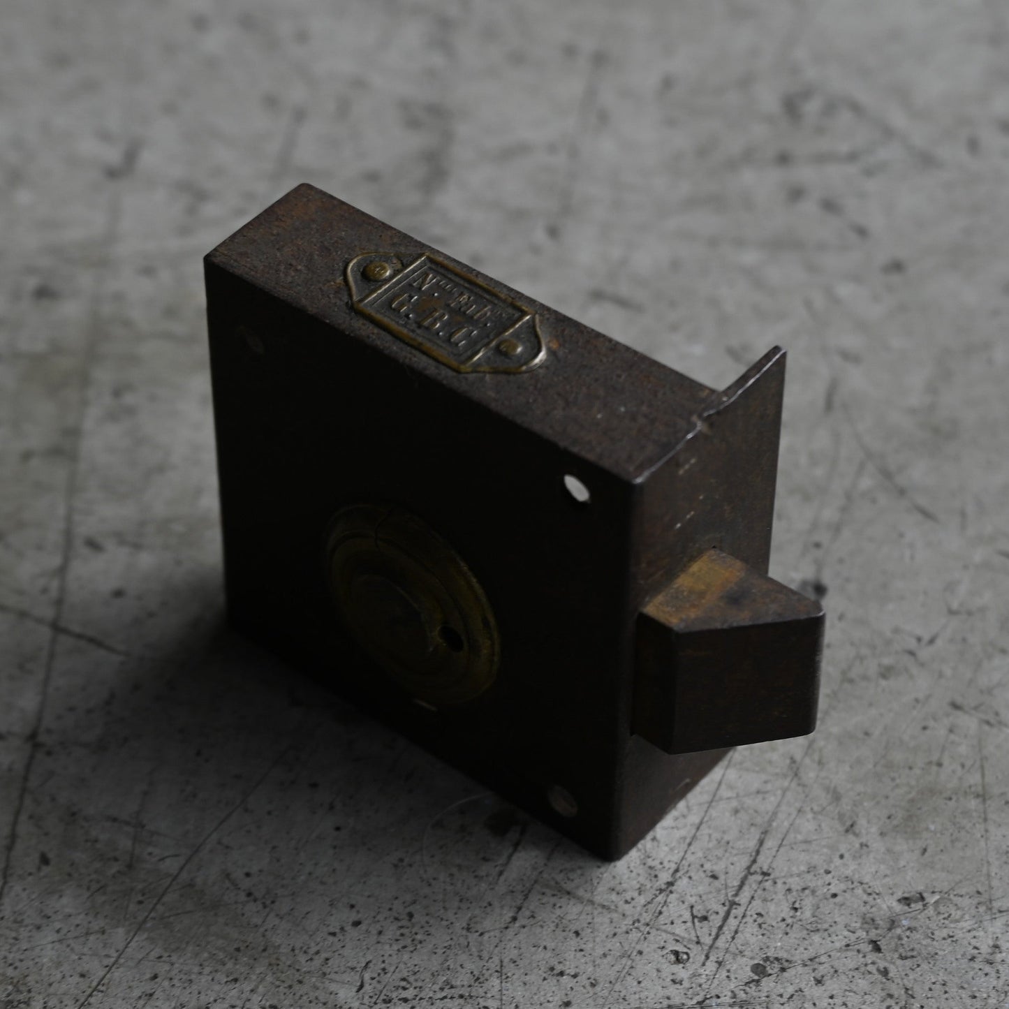 Antique Mortice Lock Small{ R-0119}