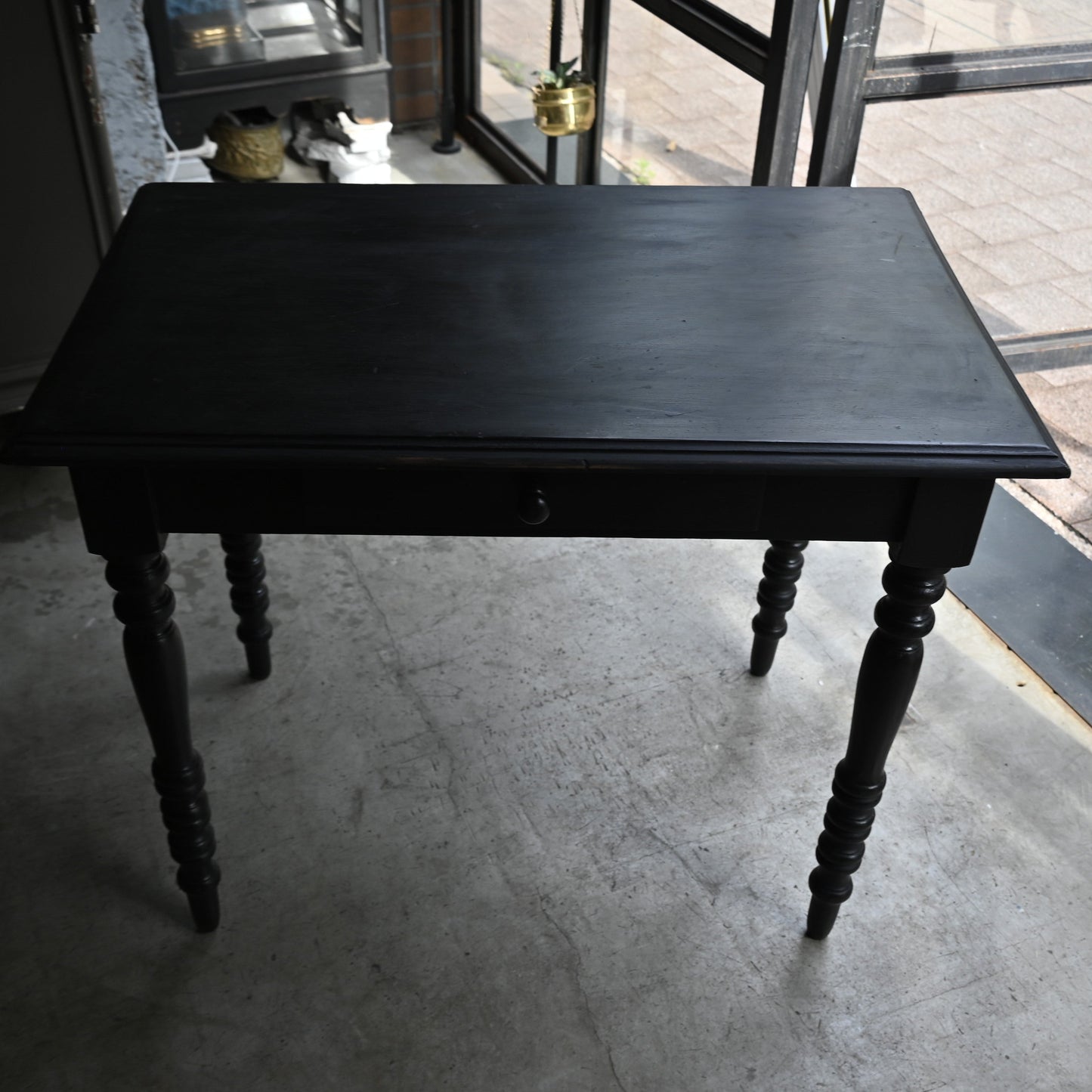 Napoléon III style Black paint Table {RF-00308}
