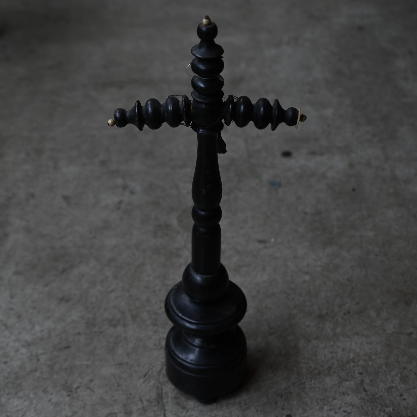 Napoléon III style Cross Christ Figure(S){ RB-00205 }