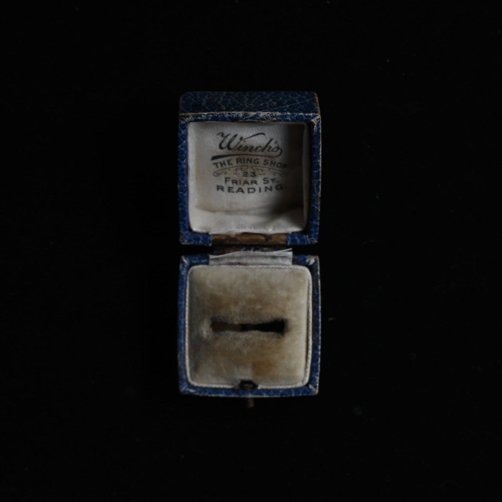 Winch's Ring Case