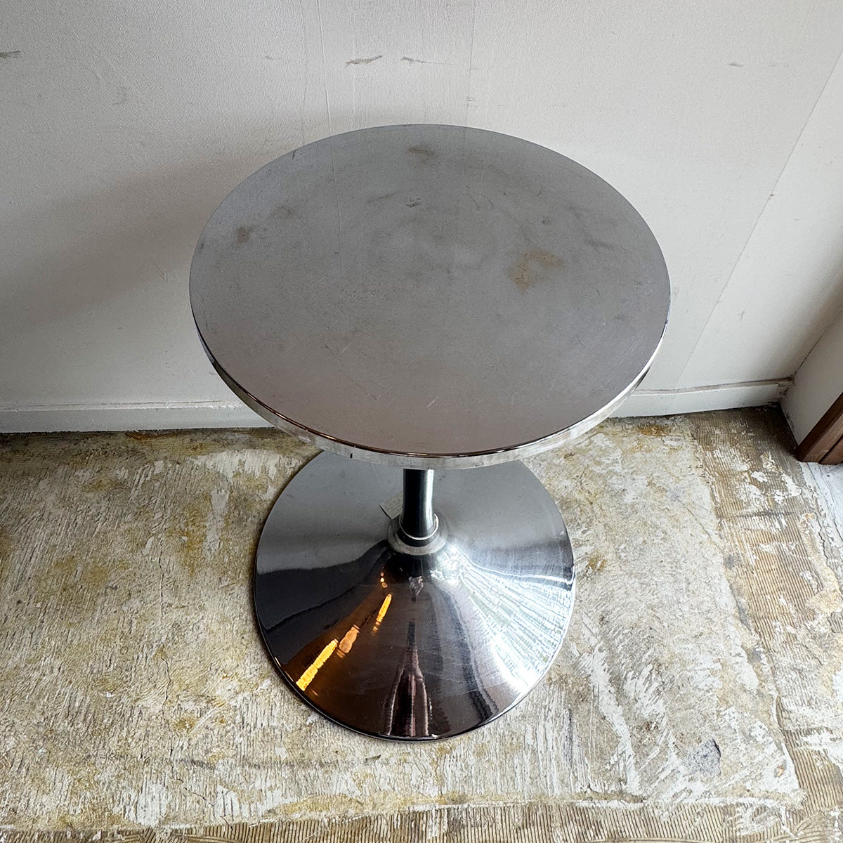 Monochrome Counter Table{F-00106}