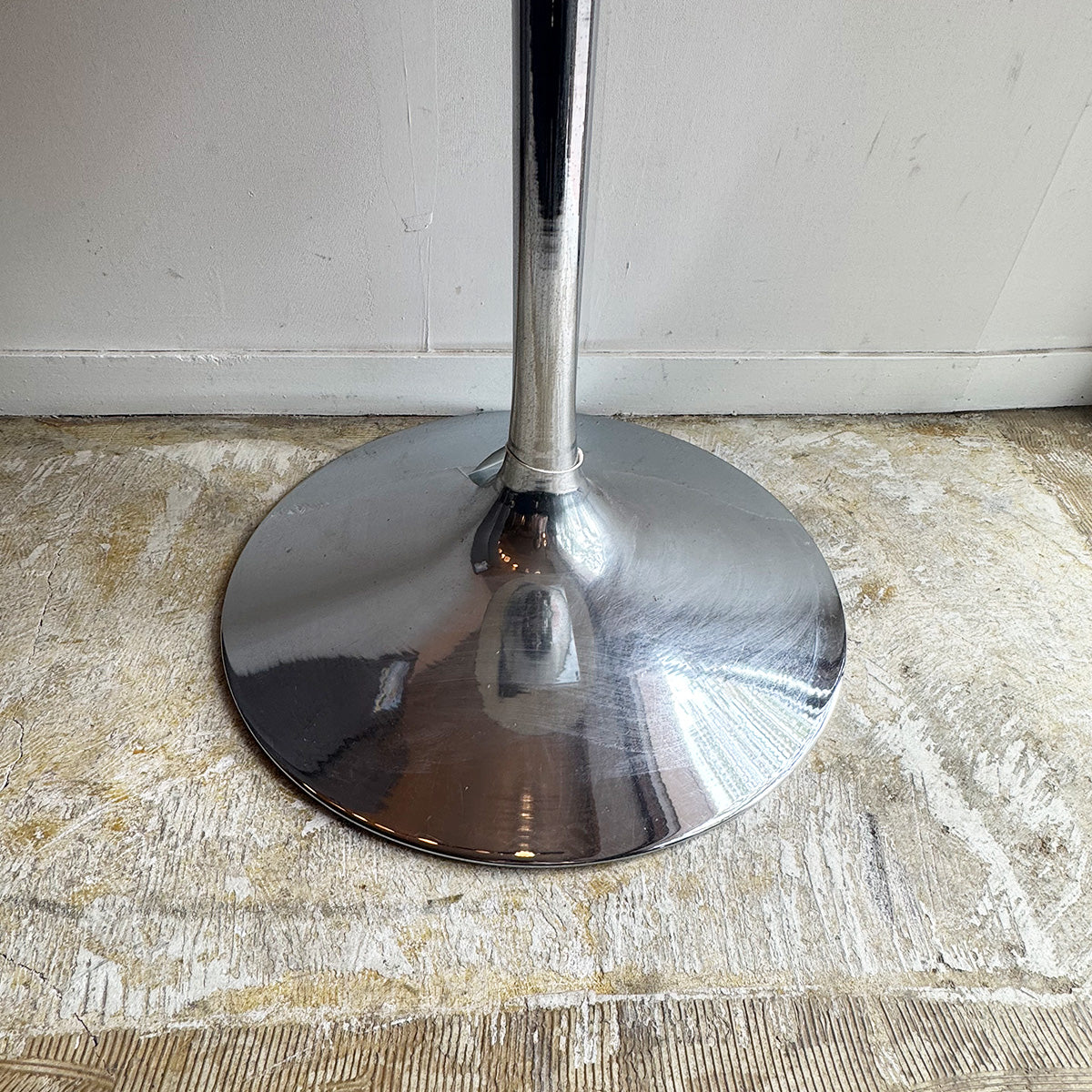 Monochrome Counter Table{F-00106}