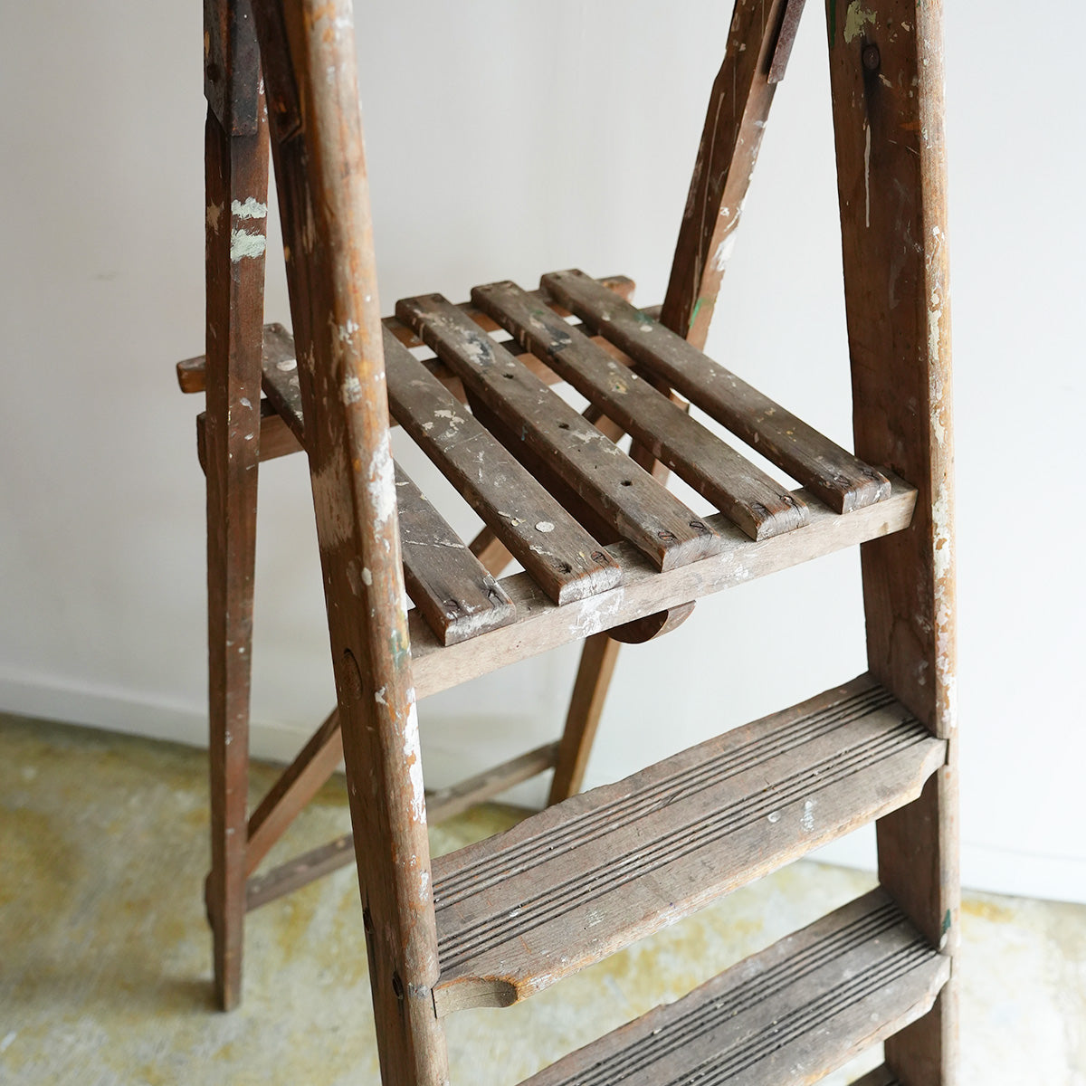 Paint Wood Ladder{F-009028}