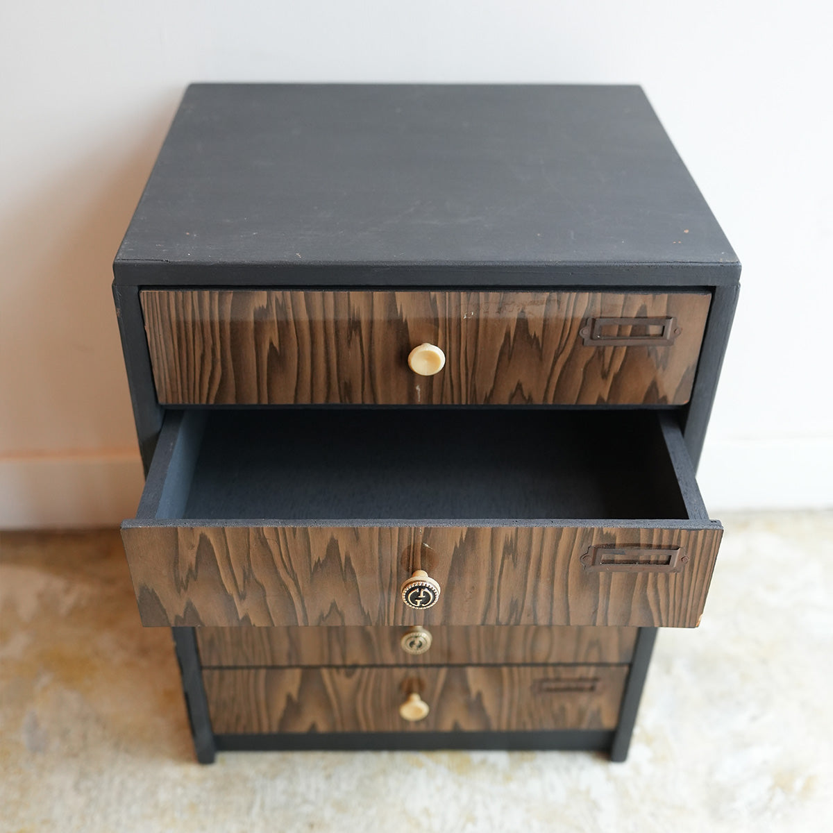 Desk Cabinet{F-00930}