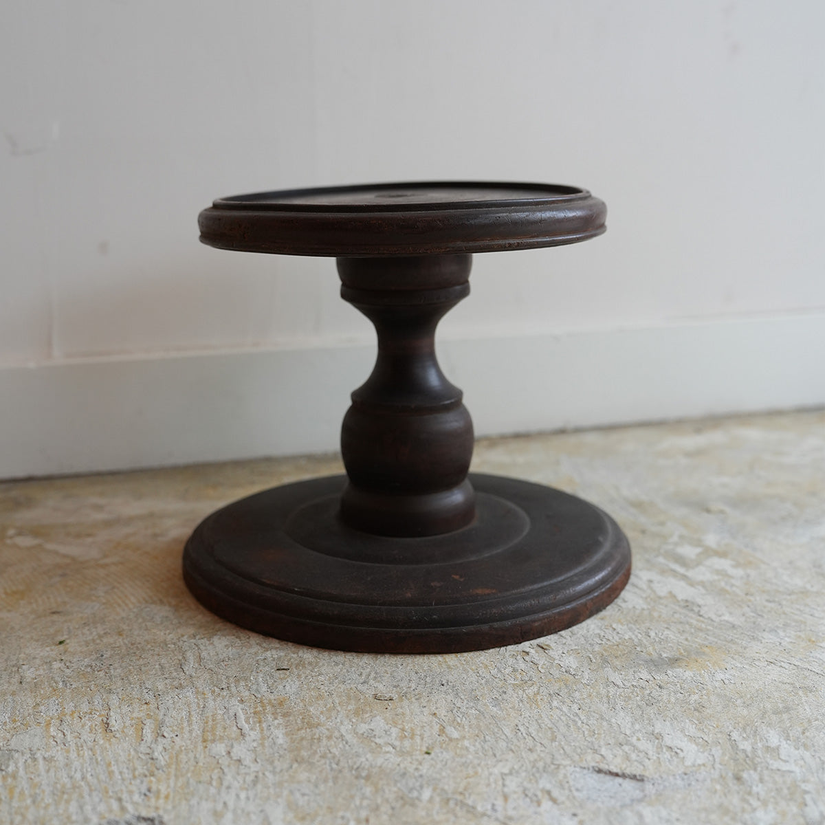 Antique Wood Stand{F-009031}