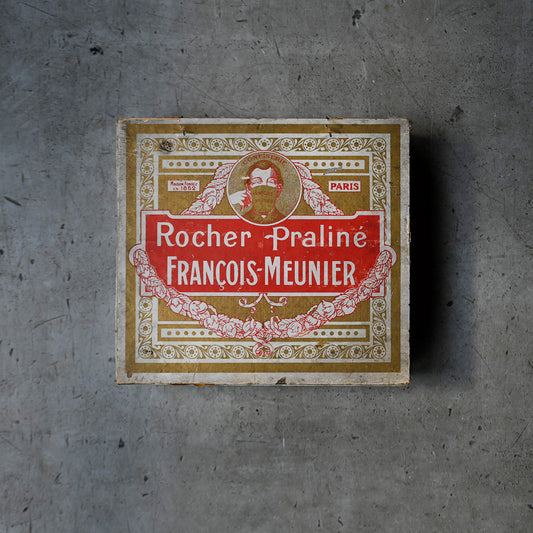 Antique French Chocolate Box{R-00714}