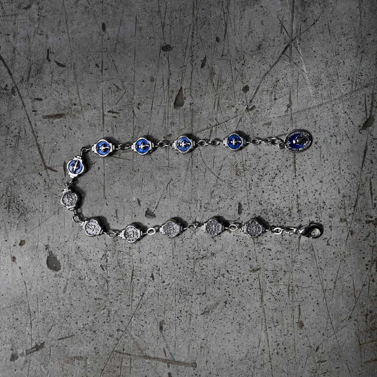 Vintage Blue Medallion Bracelet{R-00930}