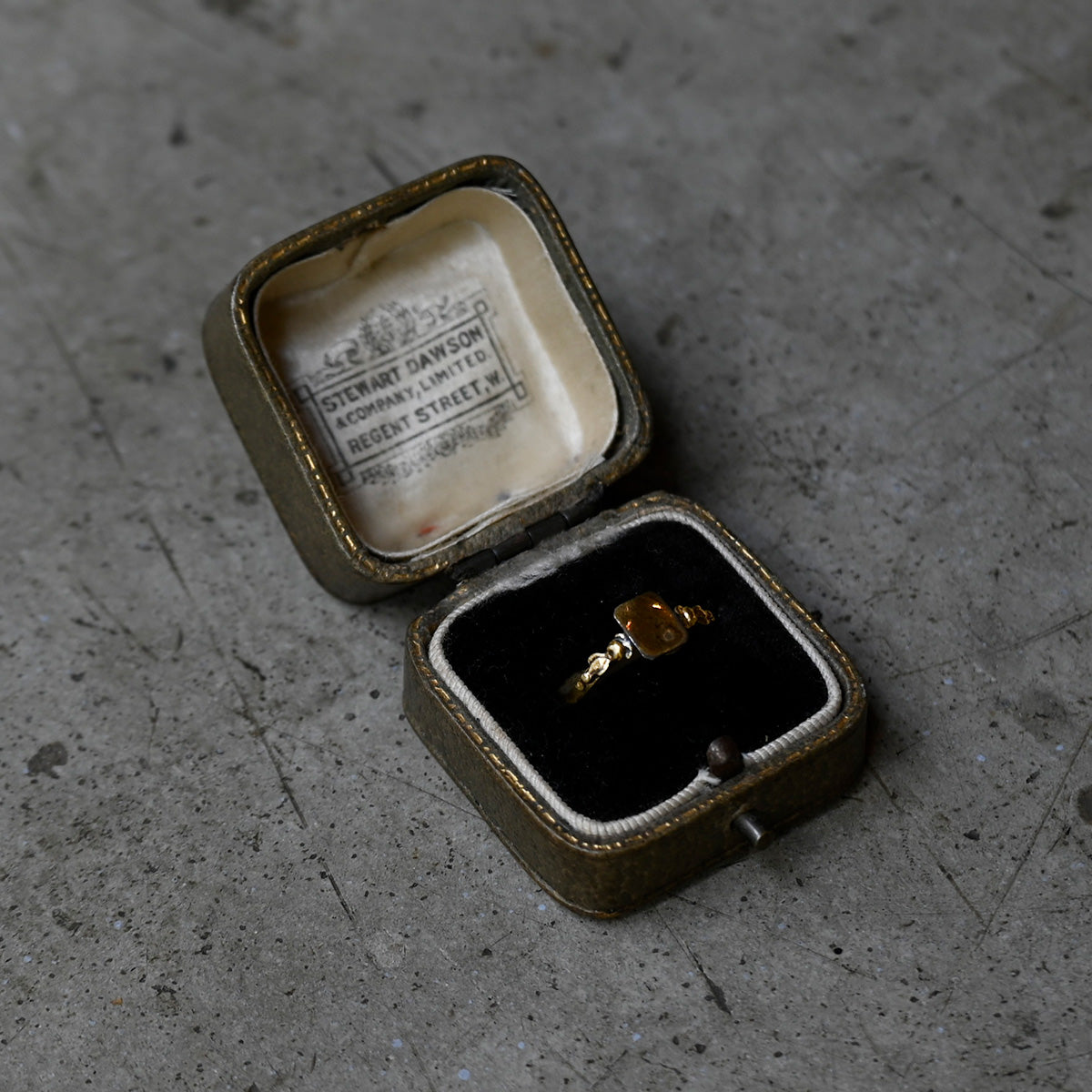 Vintage Goldignet Signature Ring{R-00960}