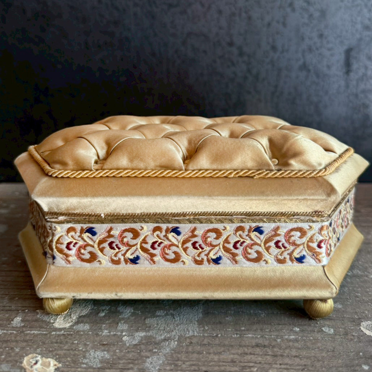 Jewelry velvet case "Napoléon style"{R-00701}