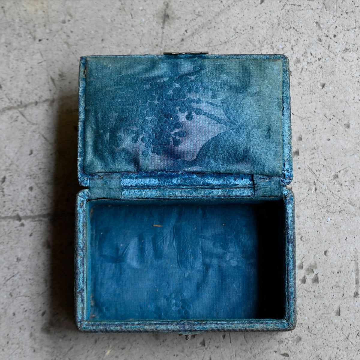 Jewelry velvet case " Art nouveau style"{R-00708}