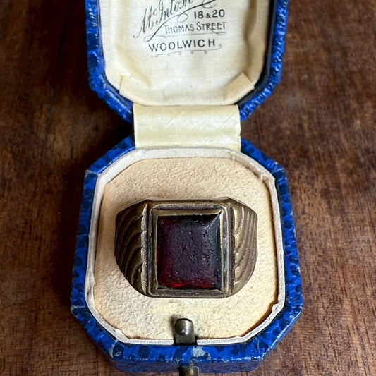 Vintage ring "Ruby&Brass"{R-00902}