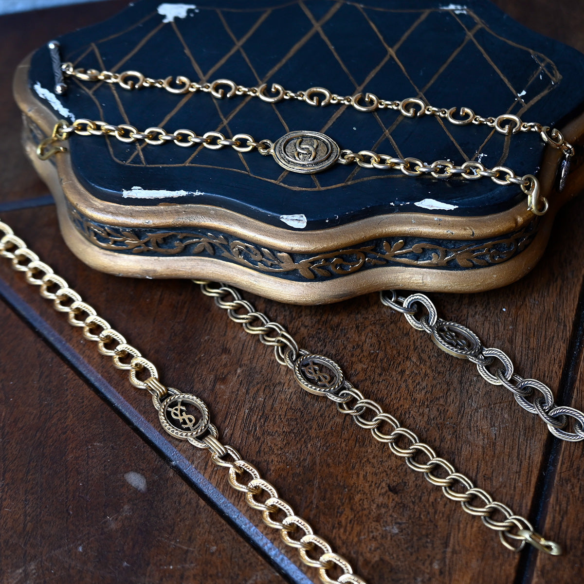 Vintage bracelet "90s CHANEL"{R-00916}
