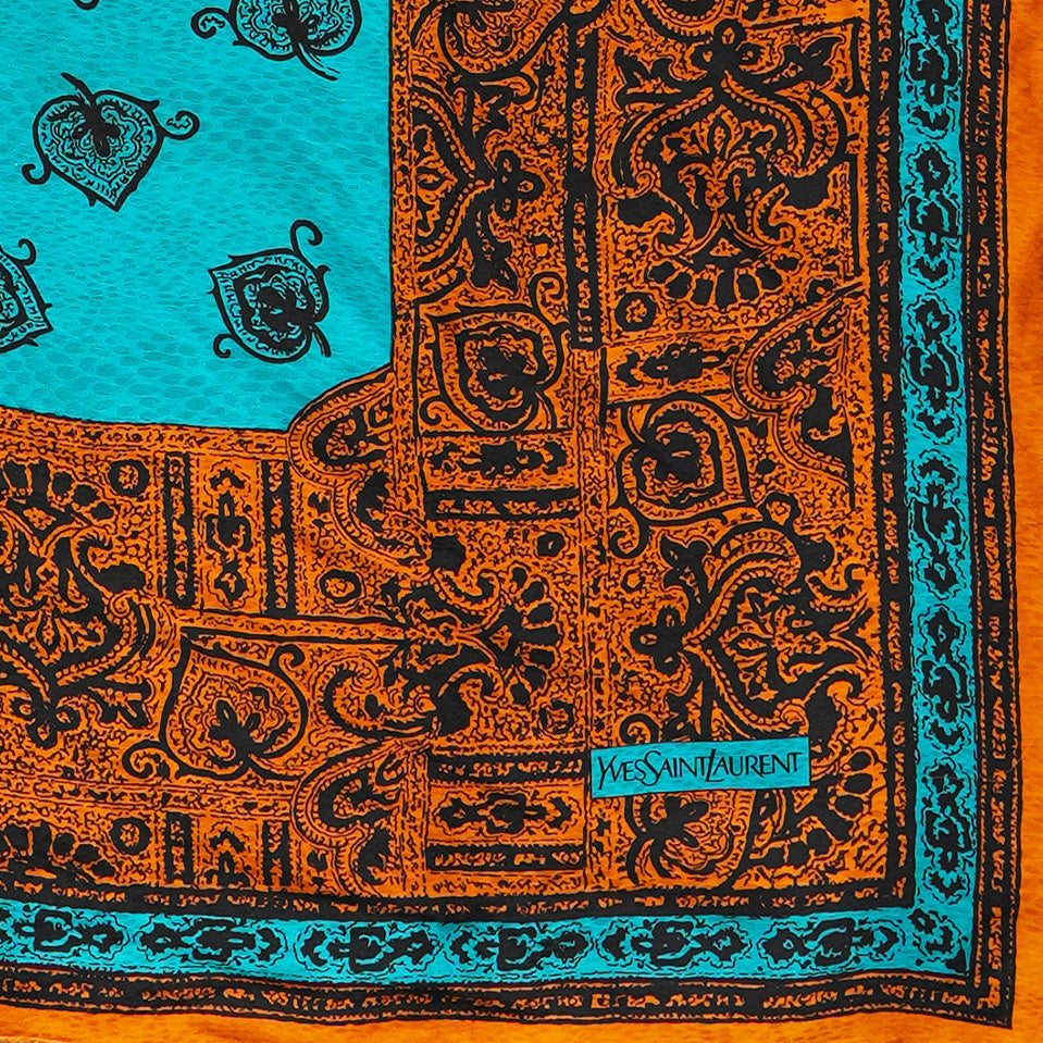 Yves Saint Laurent / Vintage Scarf{F-00844}