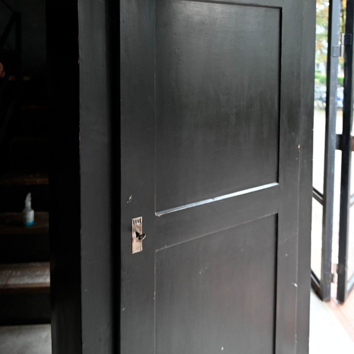 Napoléon style cabinet {R-00102}