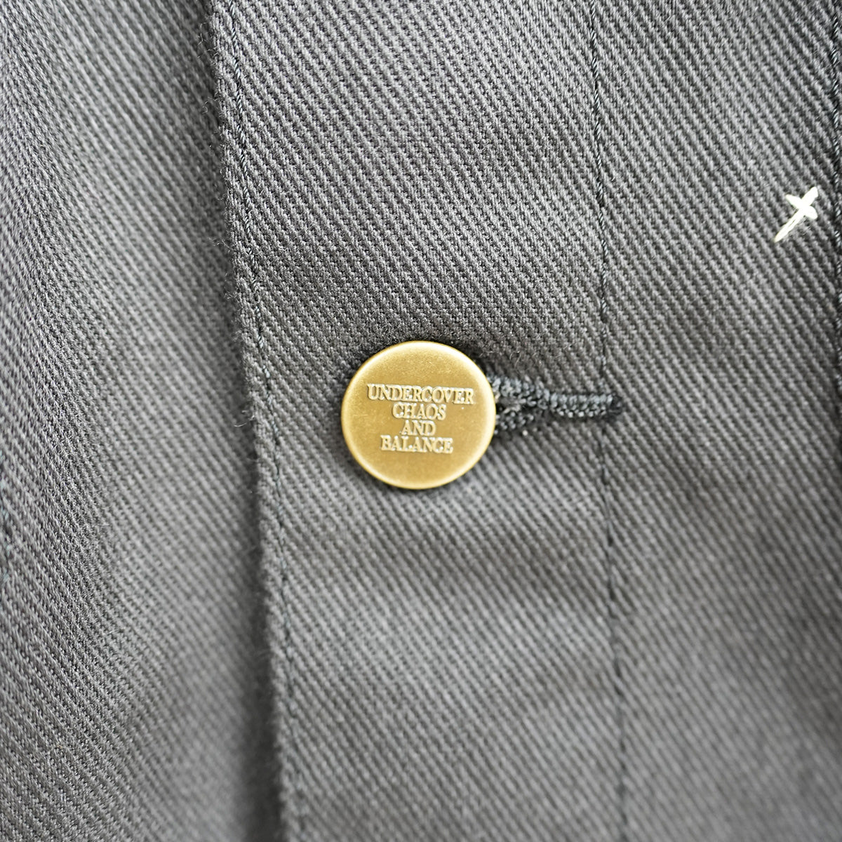 UNDERCOVER  / EMBROIDERED TRUCKER JACKET｛F-00811｝