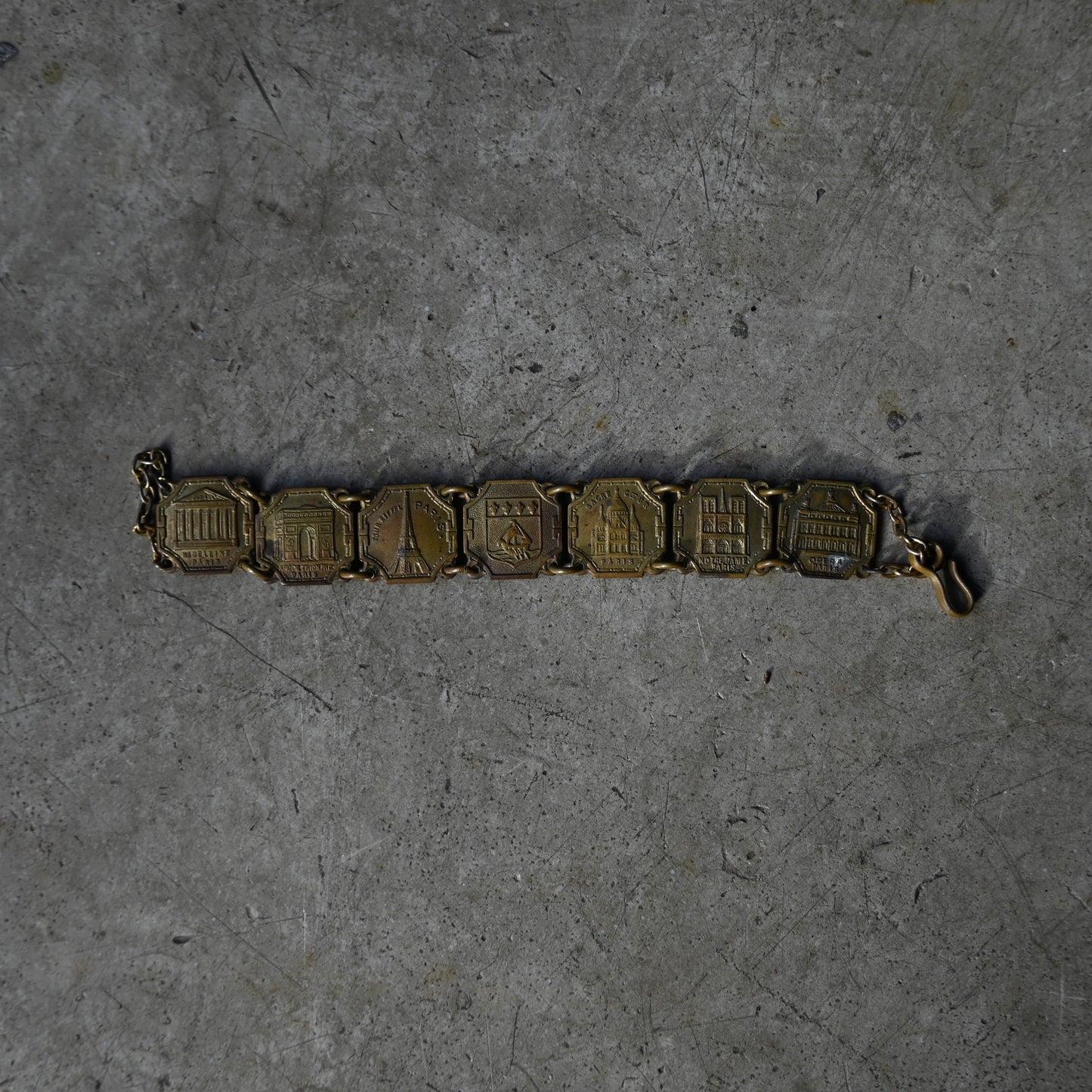 Vintage European Landmark Bracelet{R-00942}