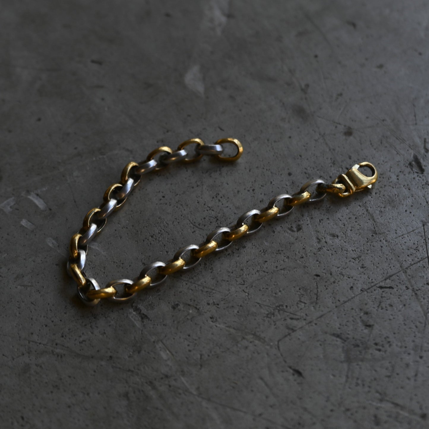 Vintage Gold and Silver Twisted Chain Bracelet{R-00951}