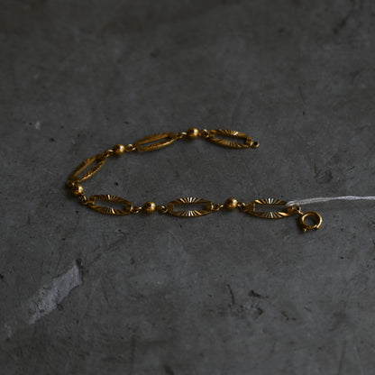 Vintage Gold Link Bracelet{R-00943}