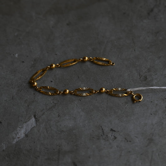 Vintage Gold Link Bracelet{R-00943}