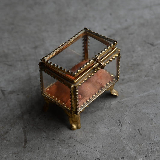 Antique Square Glass Jewelry Box ｛ R-0114｝