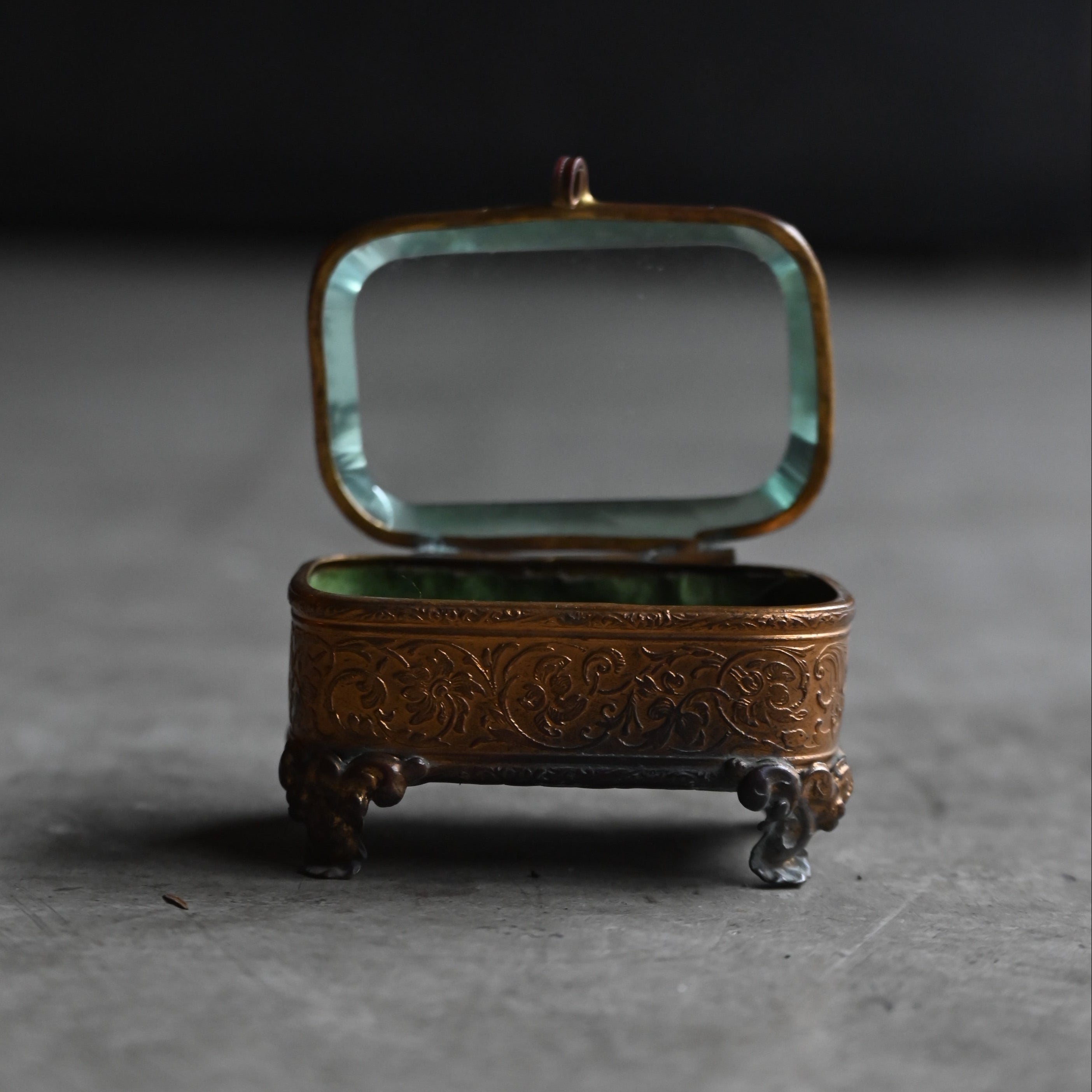Antique Green Gold Jewelry Box｛RB-00913｝小瓶,ガラス, ジュエリー