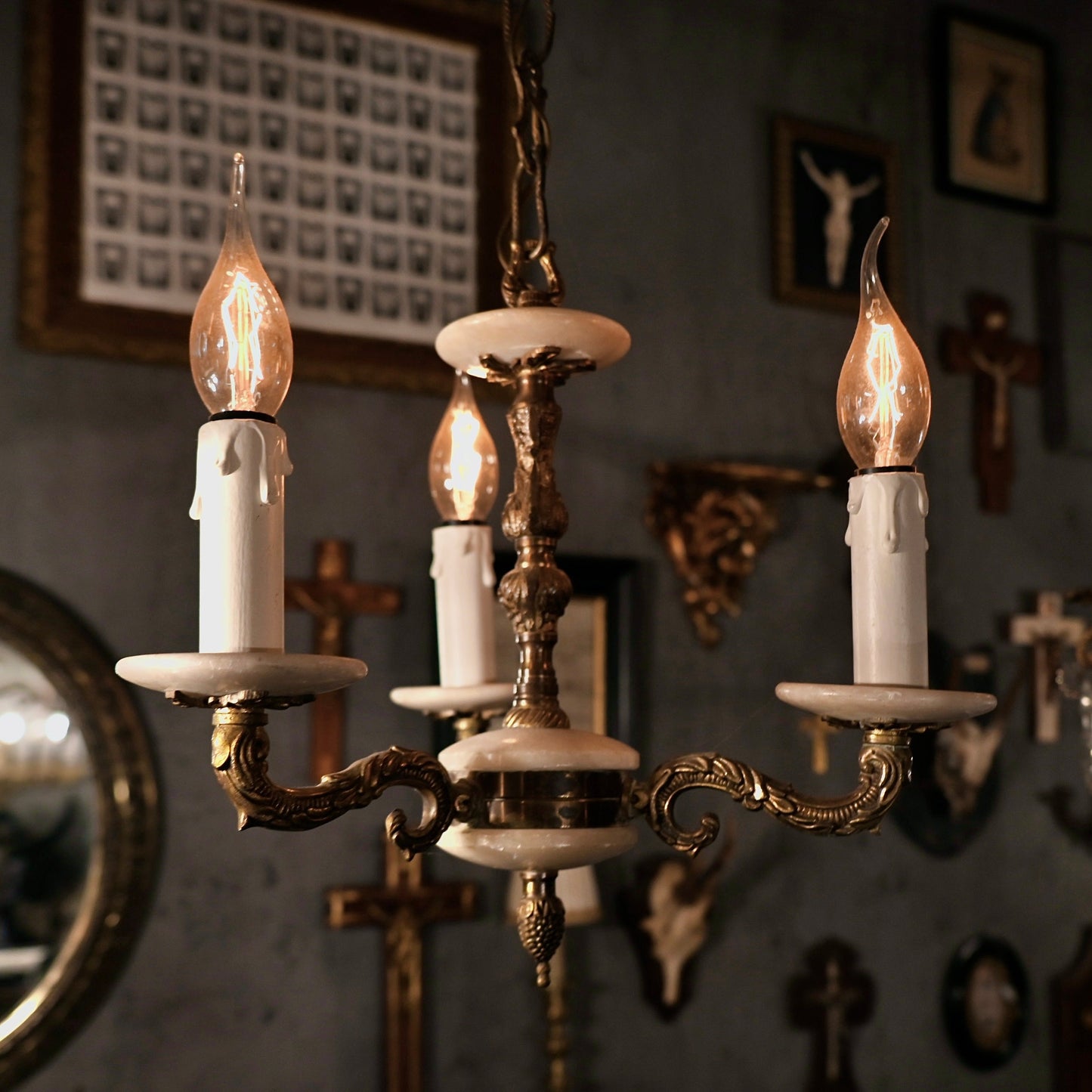 White marble & Brass  chandelier（3灯）｛R-00410｝