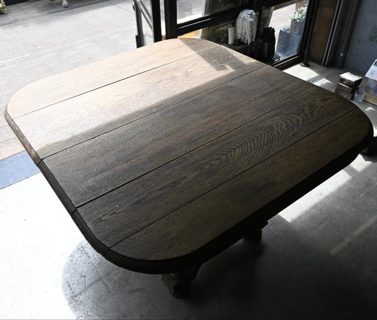 Oak wood square table {R-00104}