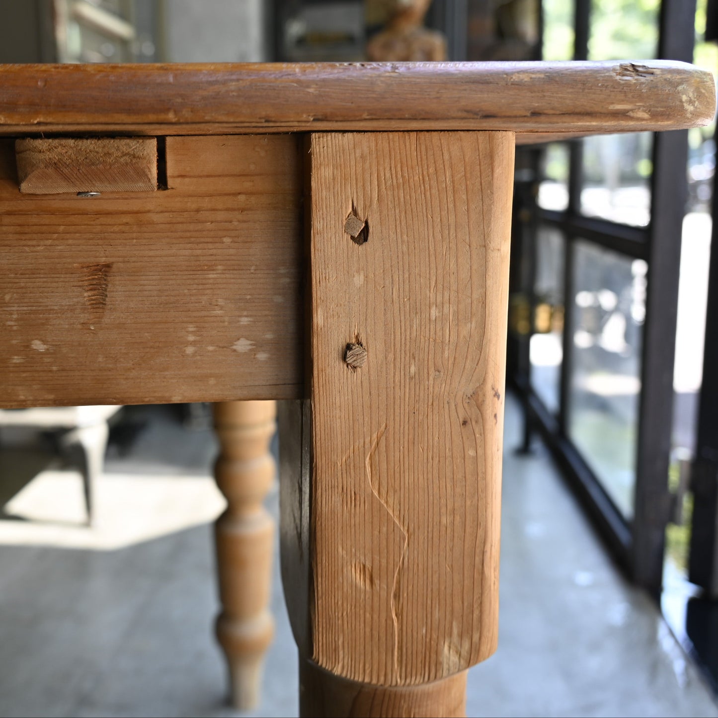 Pine wood long table {R-00106}