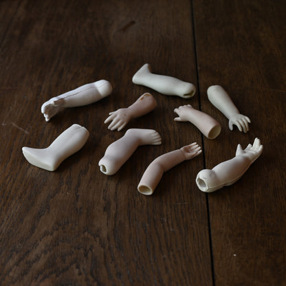 Pottery objet "Arms and Legs"｛R-01137｝