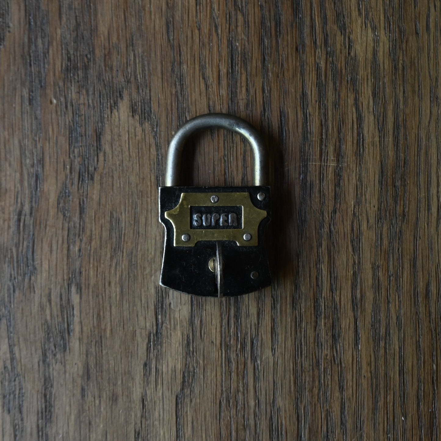 Black & Gold Lock｛R-01141｝