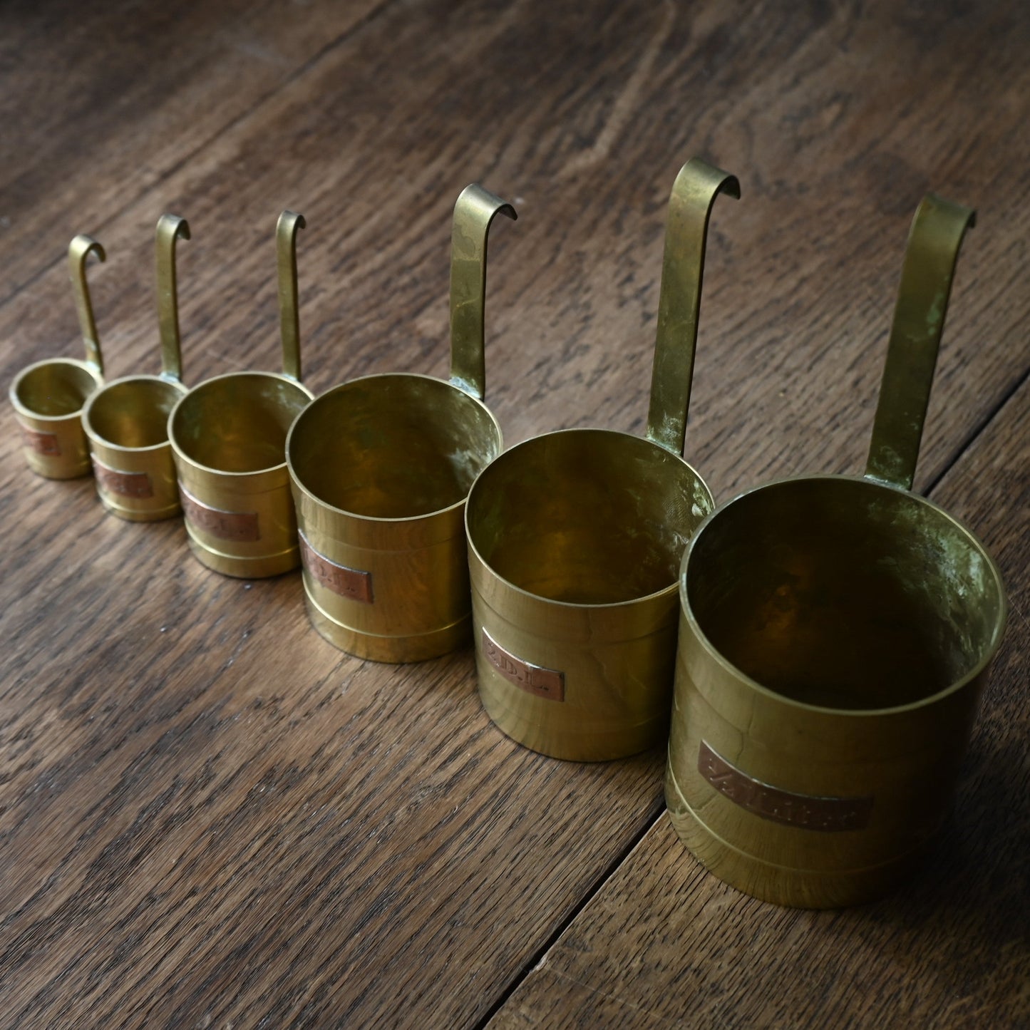 Antique Brass Measuring Cup Set｛R-01129｝