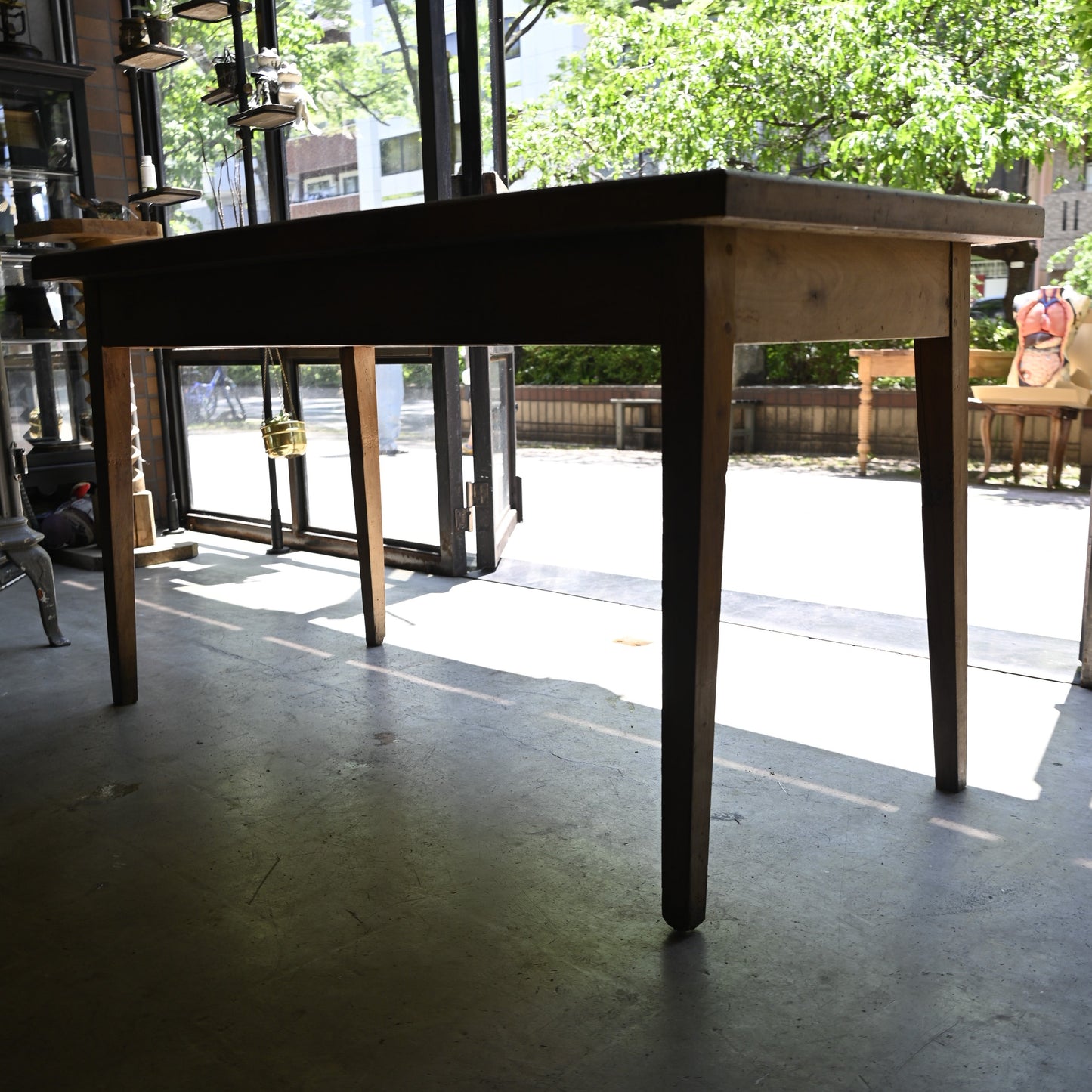 Wood dining  table {R-00109}