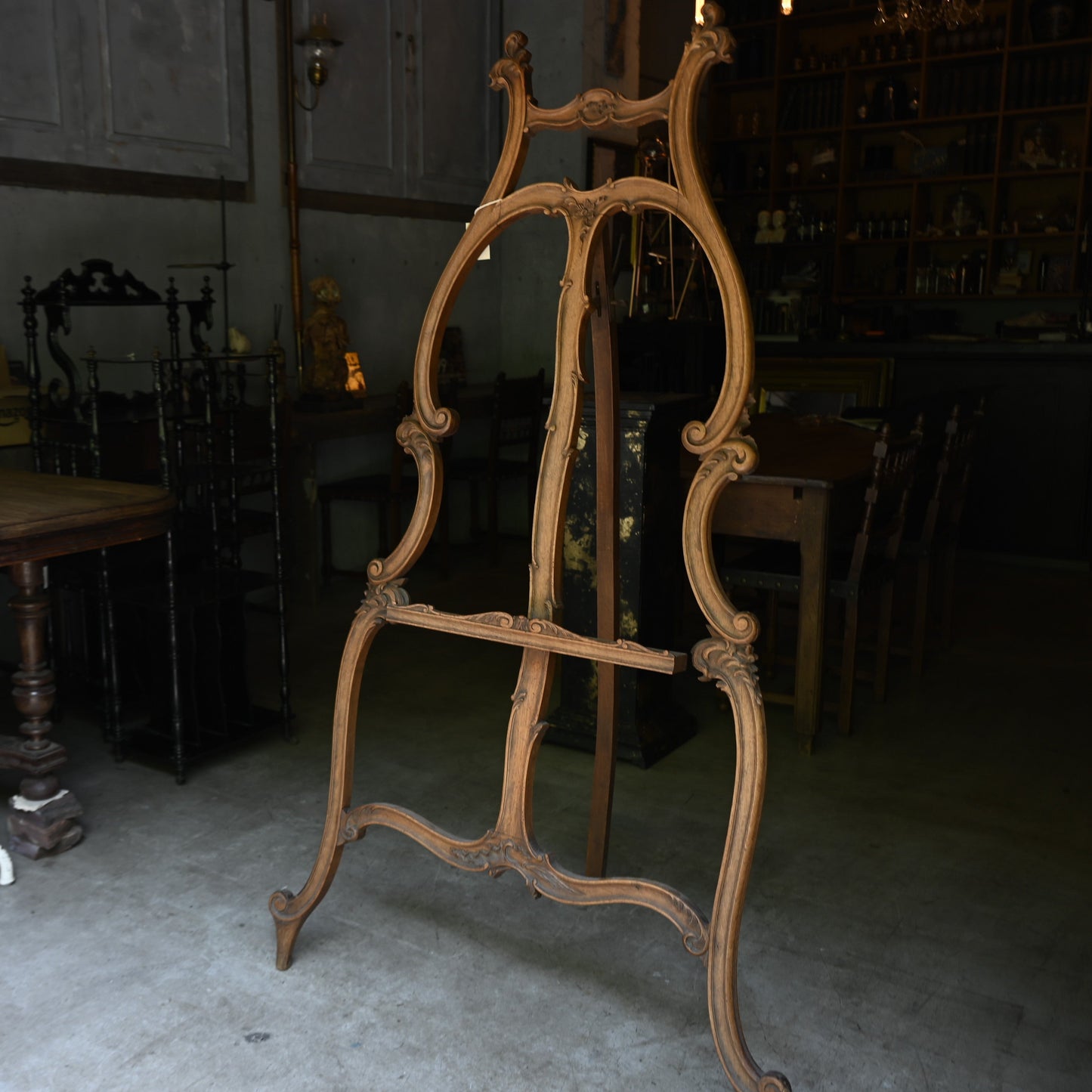 Art deco wood easel｛R-00640｝