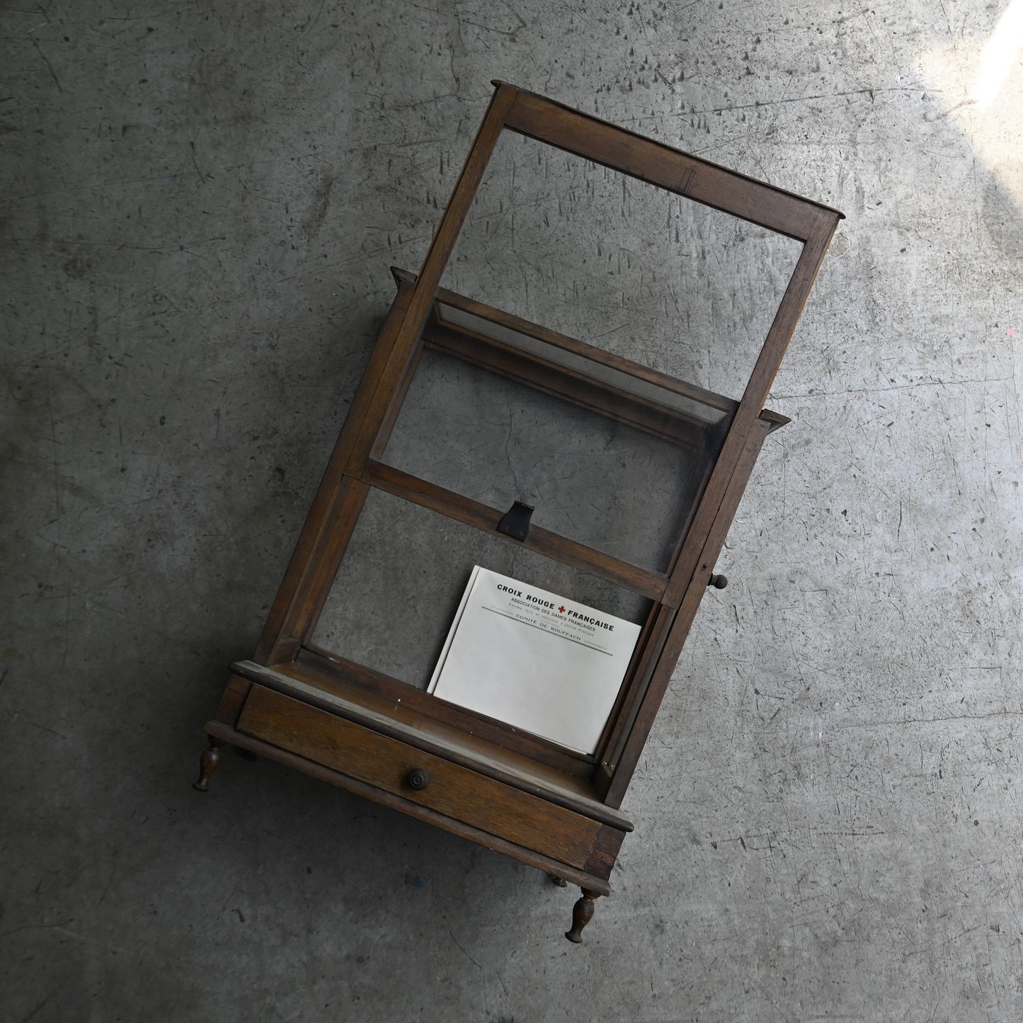 Specimen glass display case｛R-00224｝