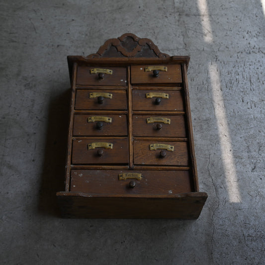 Antique Medicine box ｛R-00226｝