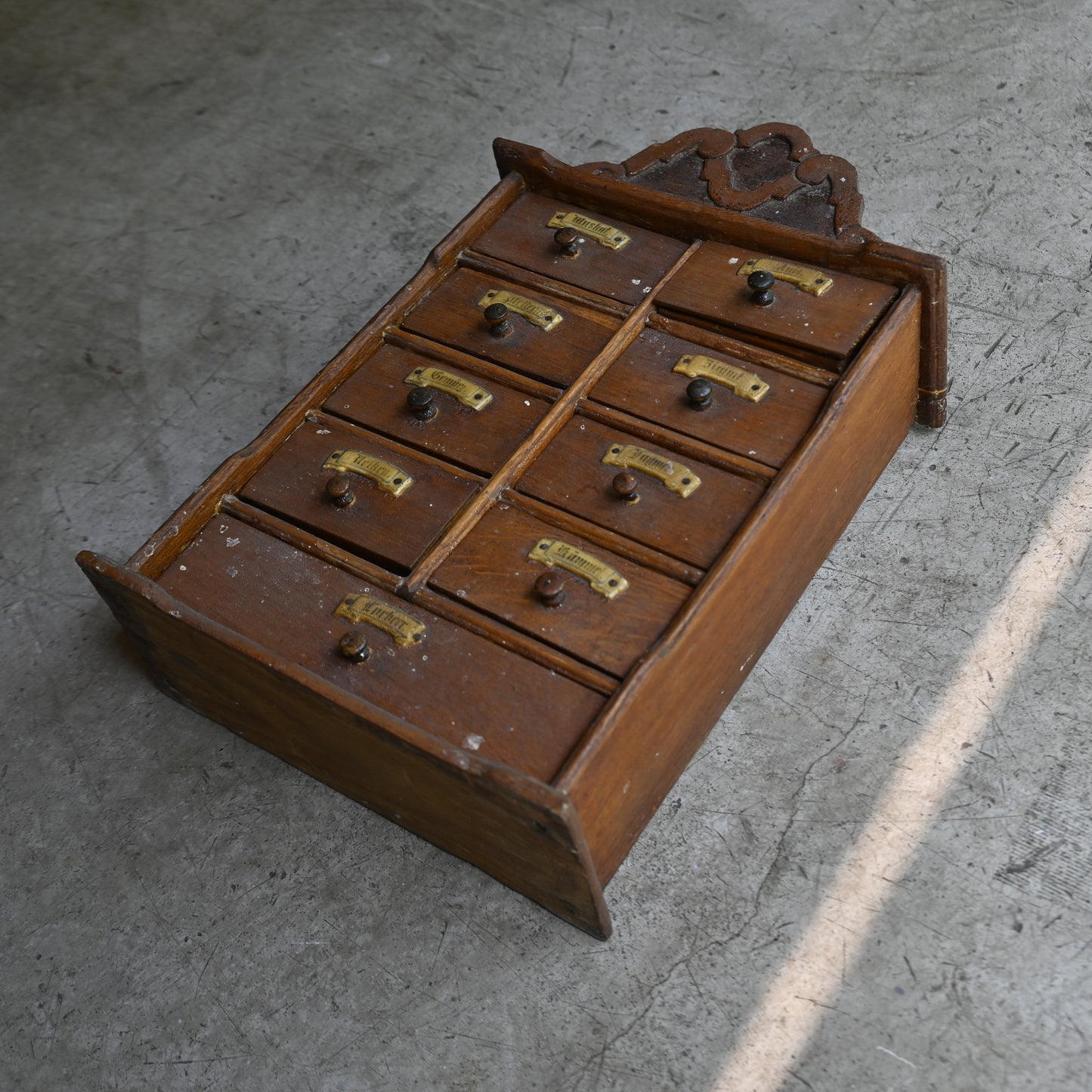 Antique Medicine box ｛R-00226｝