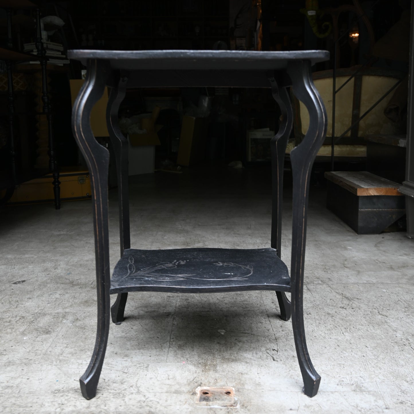 Floral sculpture side Table｛RF-00217｝
