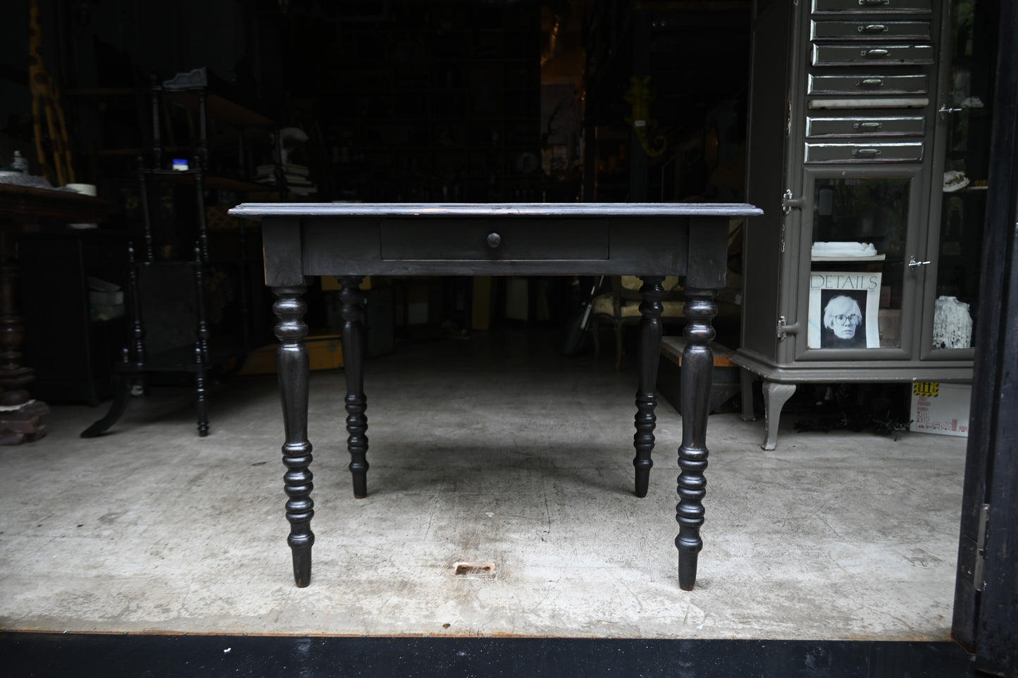 Napoléon III style Black paint Table {RF-00309}