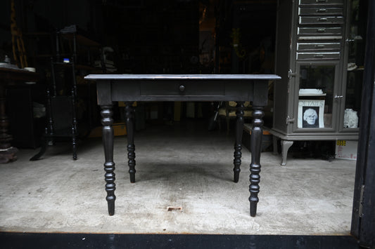 Napoléon III style Black paint Table {RF-00309}