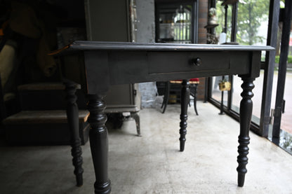 Napoléon III style Black paint Table {RF-00309}