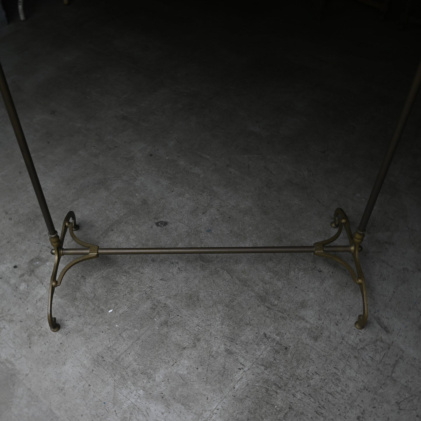 Antique Brass metal hanger rack｛RF-00215｝