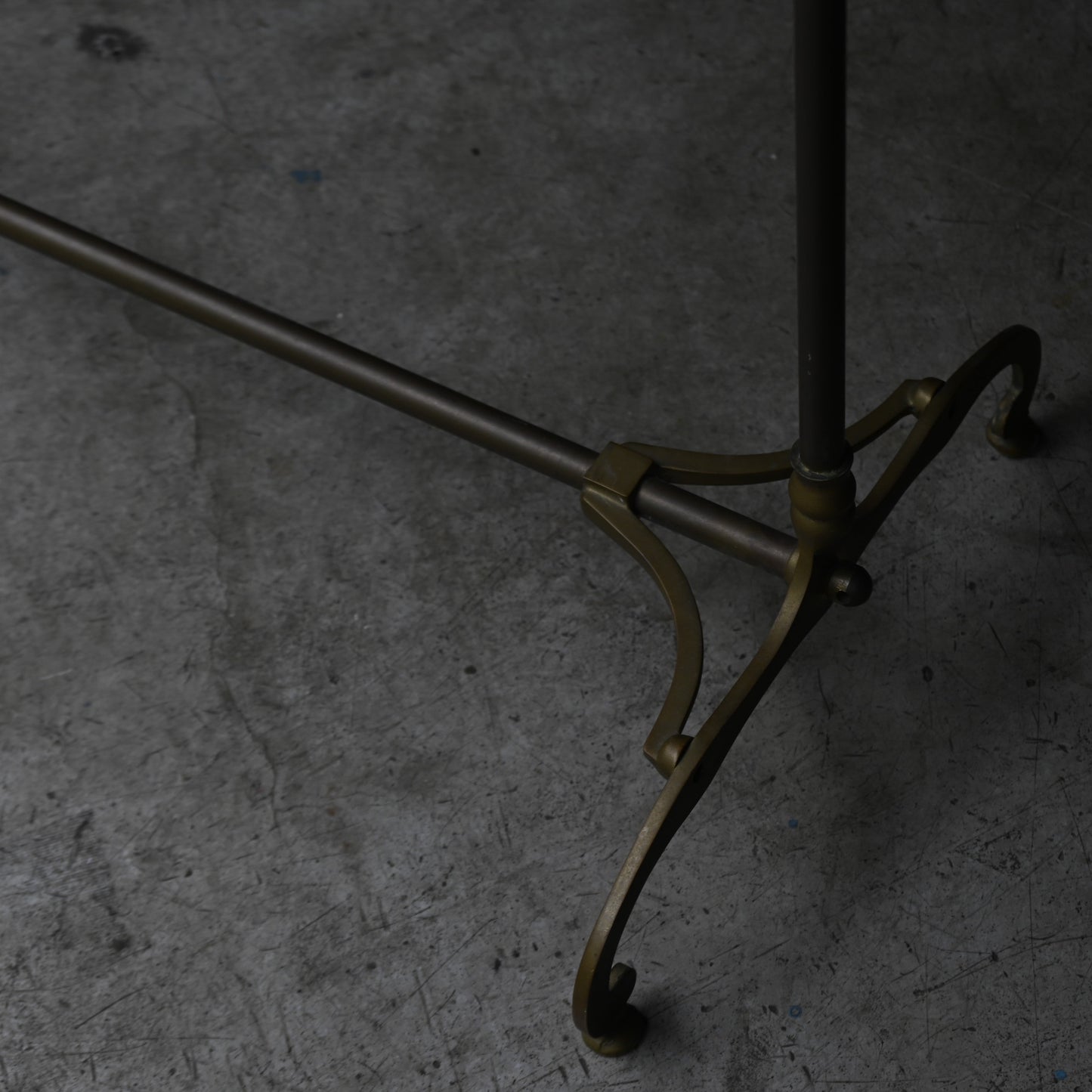 Antique Brass metal hanger rack｛RF-00215｝