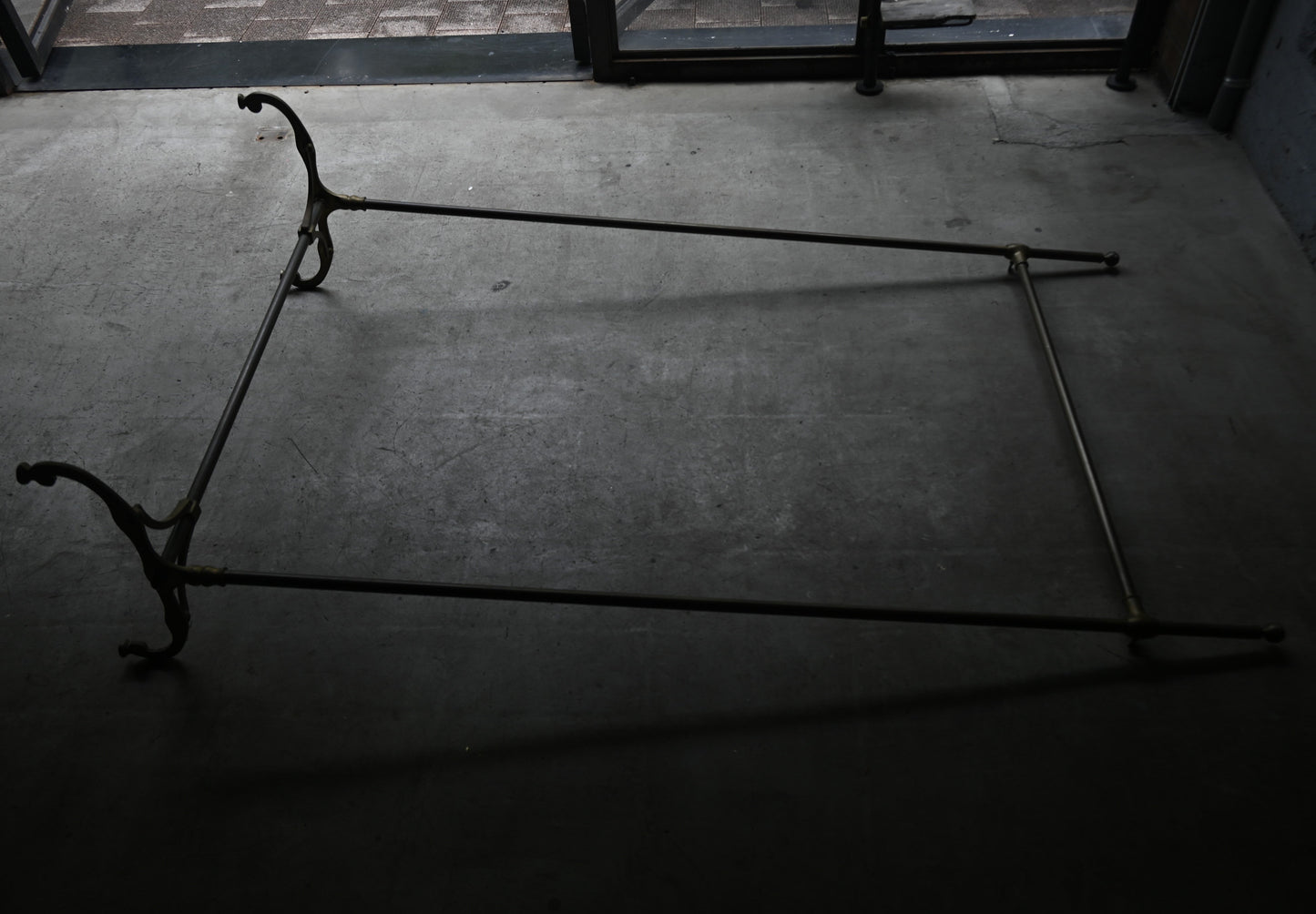 Antique Brass metal hanger rack｛RF-00215｝