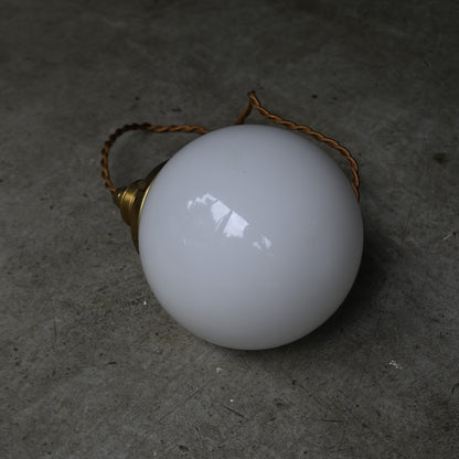 Milk Glass Round Lamp｛RF-00803｝