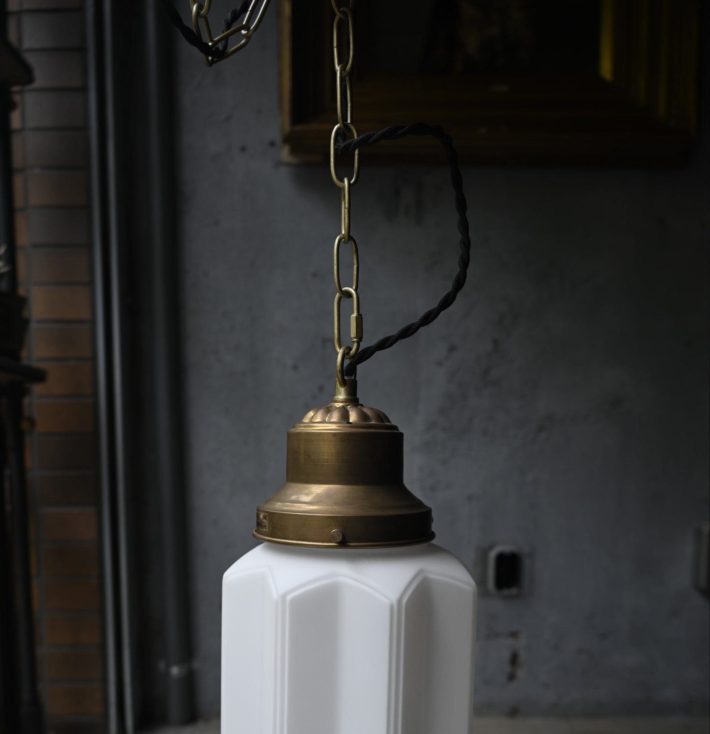 Milk Glass Art Deco Style Lamp Large｛RF-00806｝