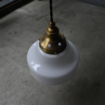 School House Lamp "Milk Glass"｛RF-00805｝
